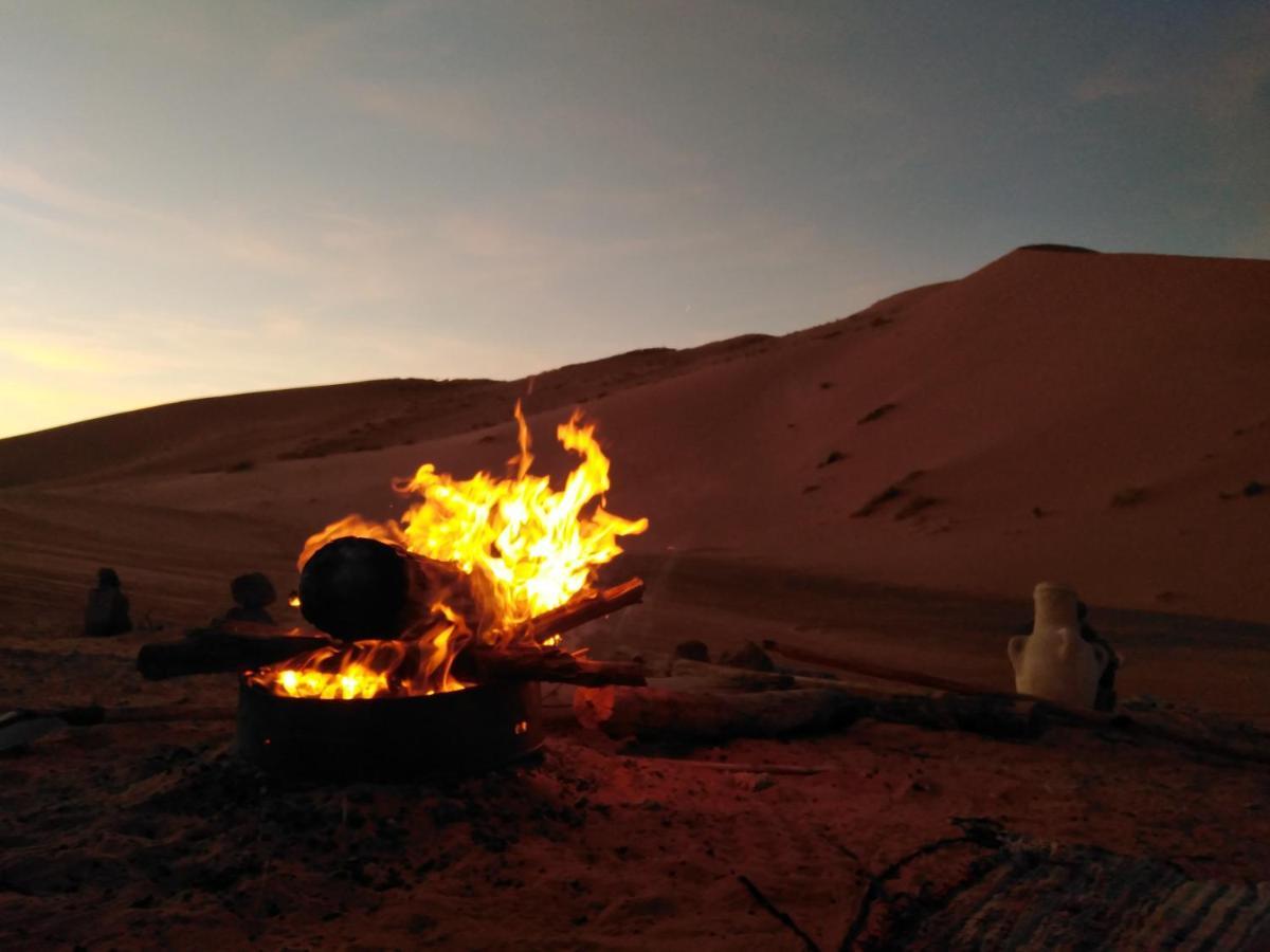 Riad Amar Merzouga Exteriör bild